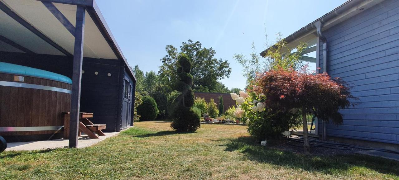 Gite Et Chambre D'Hotes En Champagne Courtisols Exterior photo